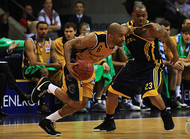 他不仅具备 他不仅具备