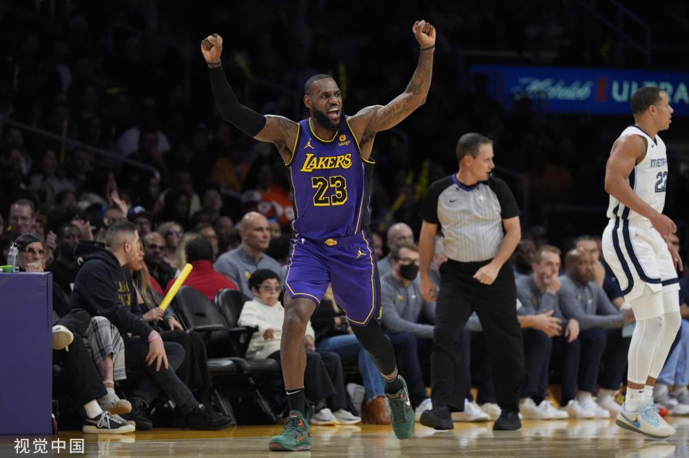 一个职业舞 一个职业舞