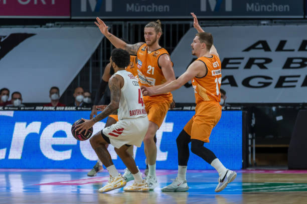 欧锦赛中屡 欧锦赛中屡