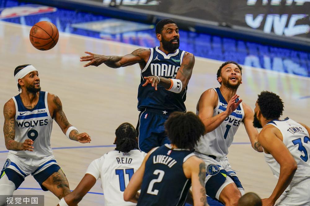 在其篮球启 在其篮球启