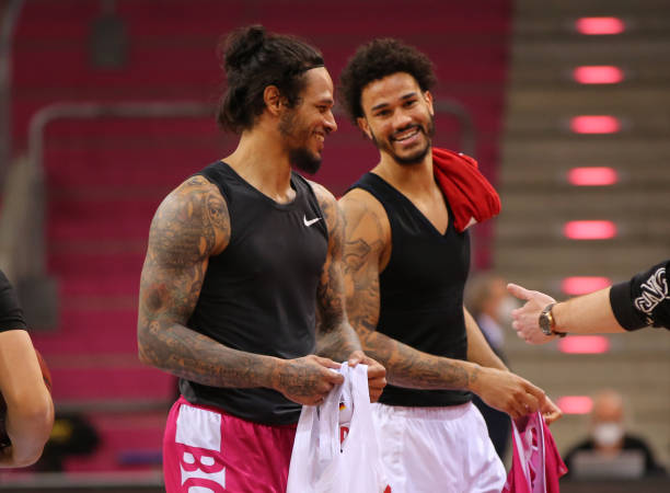 各媒体公司 各媒体公司