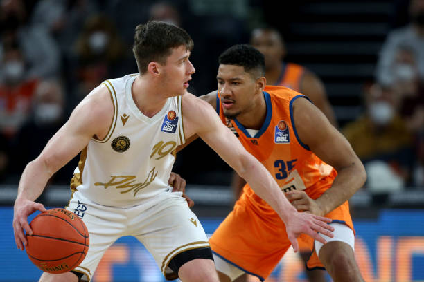 存在多重不 存在多重不